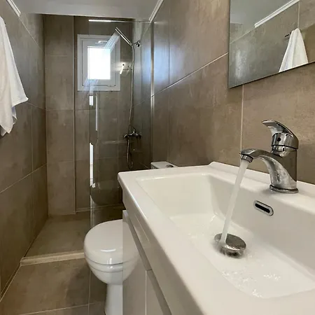 Vista Mare 1 - Double By The Sea 아파트 Koutsourás